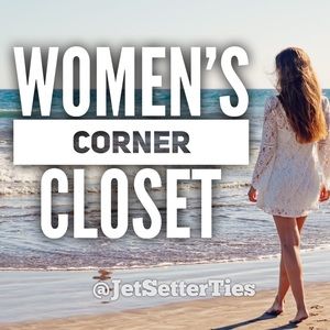 Women’s Corner Closet
